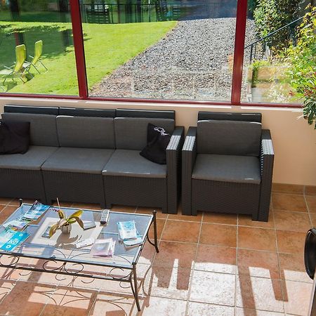 Villa Au Jardin Fleuri Vauxaillon Exterior foto